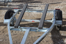 Load image into Gallery viewer, EZ Loader 67BT 12-14 1200