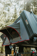 Load image into Gallery viewer, Glacier Foldable Hardshell Tent's