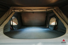 Load image into Gallery viewer, Glacier Foldable Hardshell Tent's