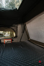 Load image into Gallery viewer, Glacier Foldable Hardshell Tent's