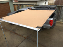 Load image into Gallery viewer, Doghouse Vehicle Awning
